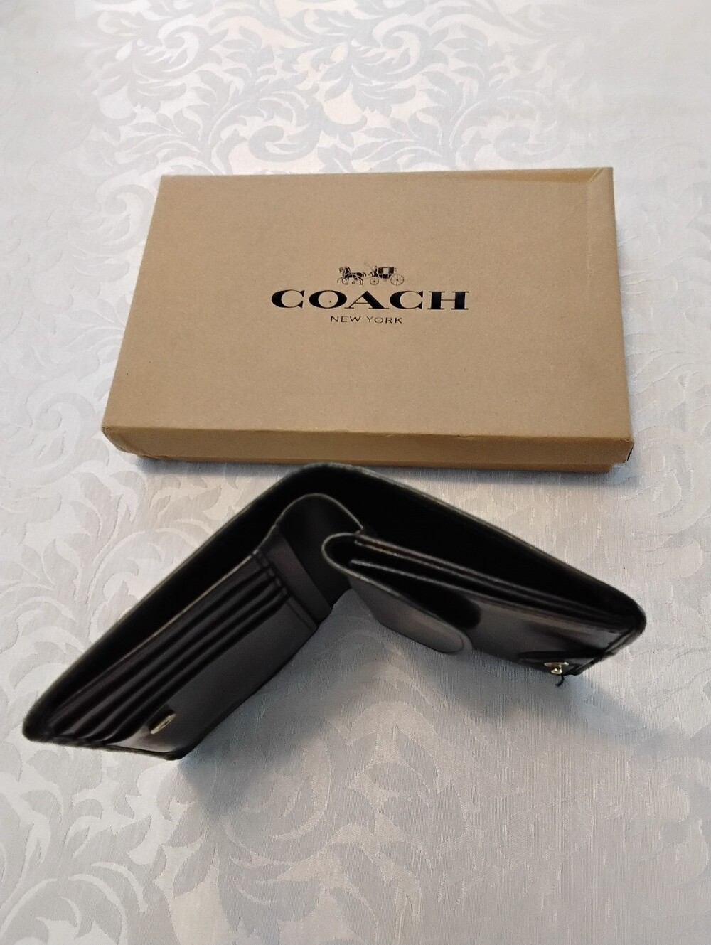 Coach New York Vintage-style Bifold Soft Black Leather Mens Wallet - Picture 3 of 5